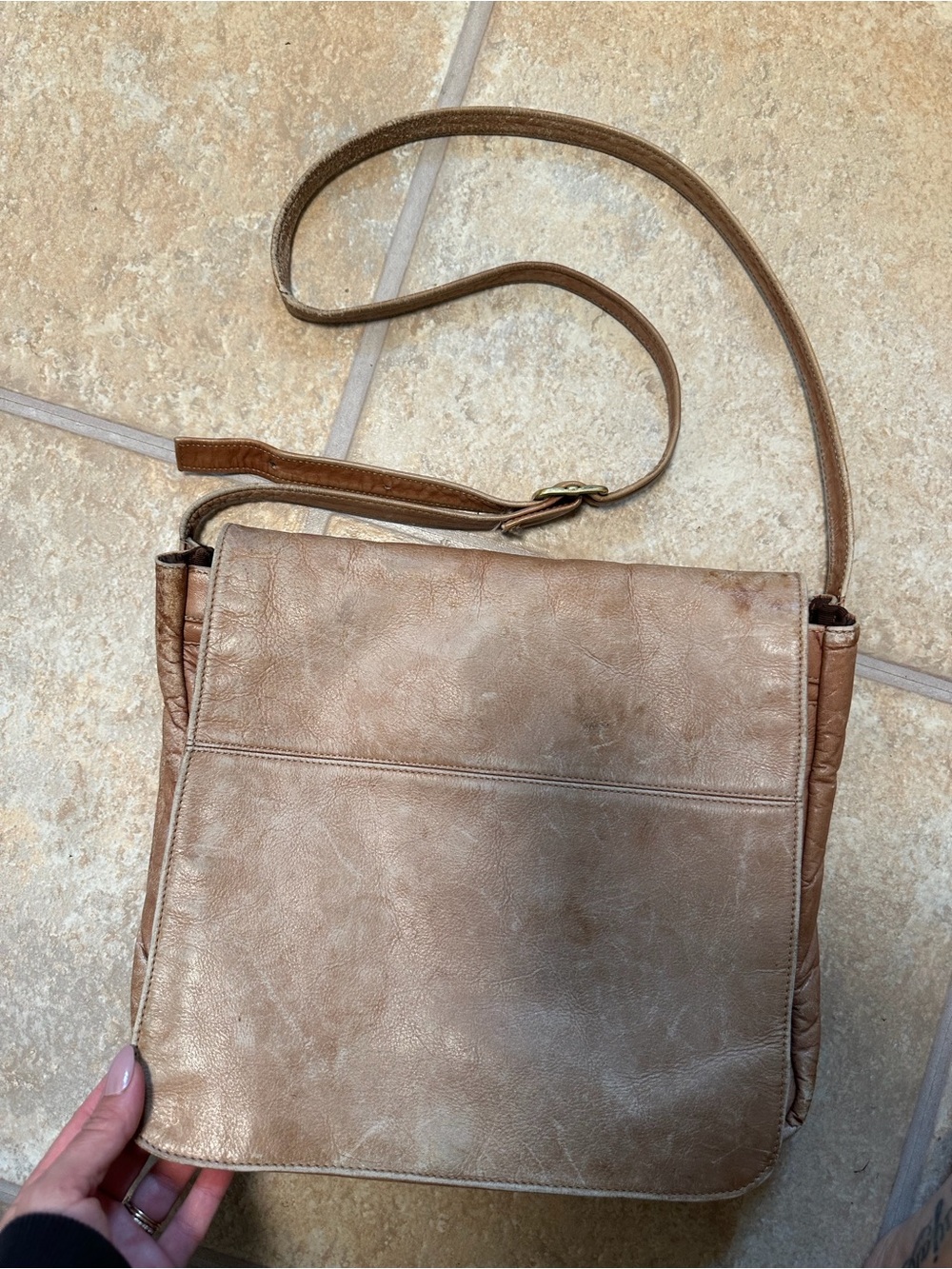 Leather Crossbody Messenger Bag - Tan
